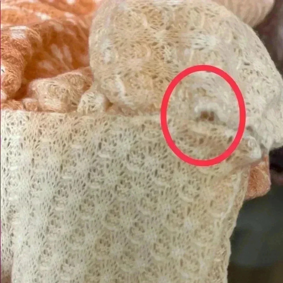 🆕Marsala Ombré Leaf Twist-Front Boatneck Top S🆕 - Picture 9 of 9